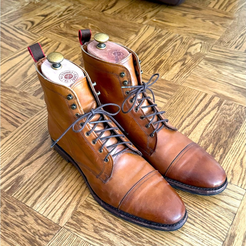 *lightly used* Allen Edmonds Bourbon First Avenue Captoe Boots